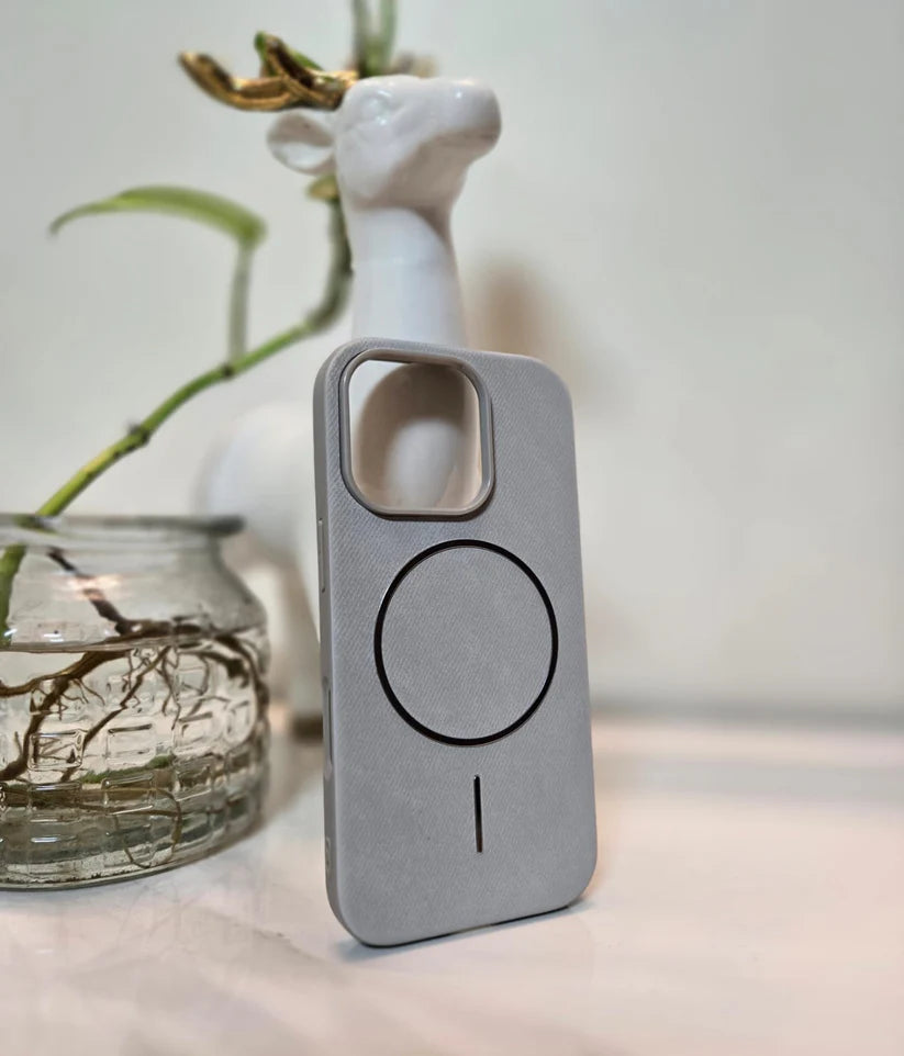 The DULERO Anti-Drop & Anti-Scratch MagSafe Case