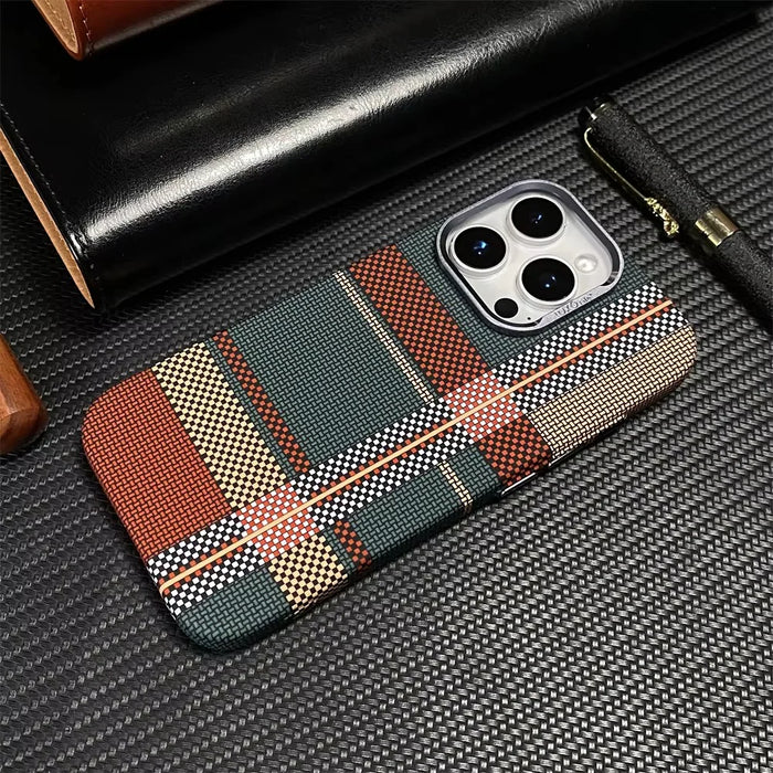 Ultra Thin Carbon Fiber Pattern Metal Lens Hard Case